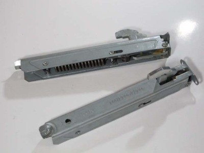 Петля двери духовки